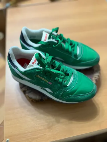 tênis reebok verde collab human rights now! tamanho 36