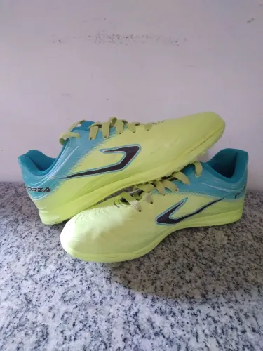 Chuteira futsal topper forza