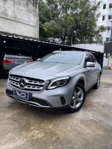 Mercedes-Benz GLA 200 Adv. 1.6/1.6 TB 16V Flex Aut. 2018