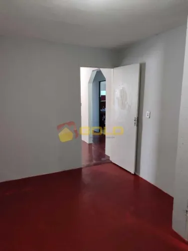 Casa para Venda em Uberlândia, Mansour, 3 dormitórios, 1 suíte, 1 banheiro, 4 vagas