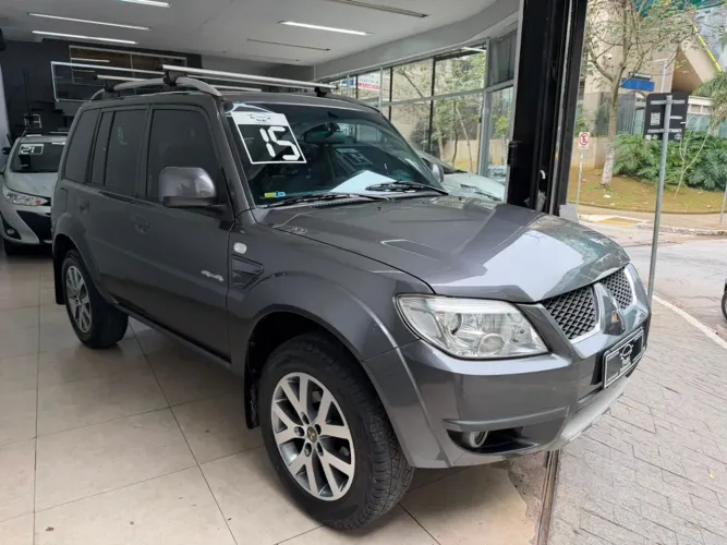 Mitsubishi Pajero TR4 2.0/ 2.0 Flex 16V 4X4 Aut. 2015