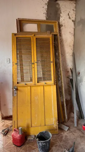 Porta de madeira