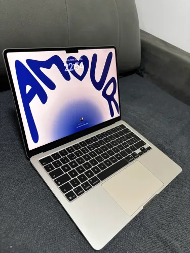 MacBook Air  M4 (2025)