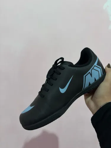 Vendo chuteira futsal Nike - n?35