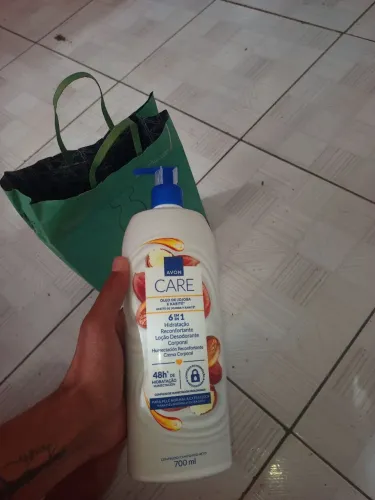 Creme de pele Da Avon Lagrado coisa boa