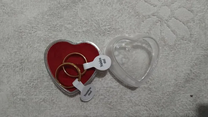Alianças de aço inoxidável
