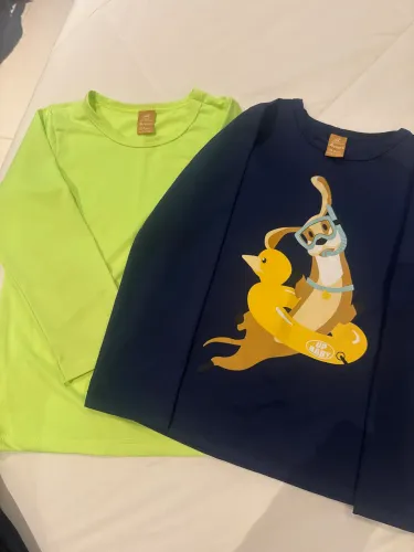 2 blusas com proteção solar Up Baby 4 anos