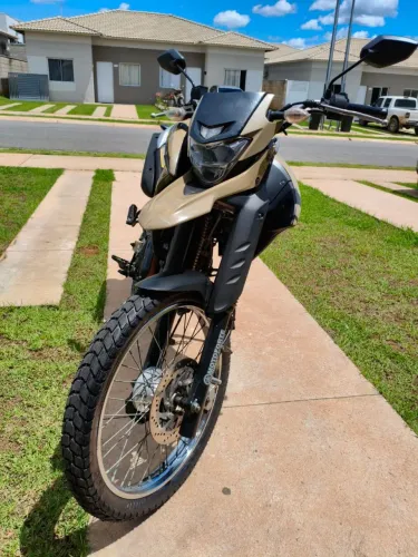 Yamaha XTZ Lander 250 - Impecável / IPVA 2026 Pago ?