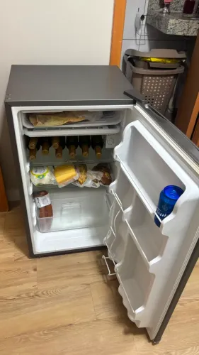 FRIGOBAR MIDEA 93L - R$ 750,00 no PIX