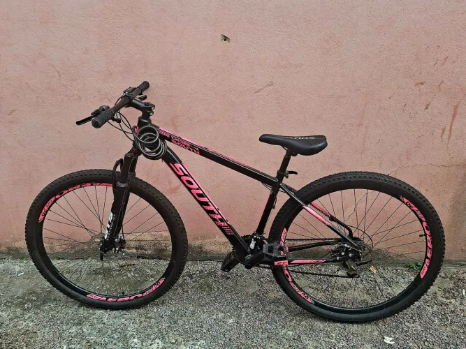 Bicicleta Aro 29 South Preto/Rosa