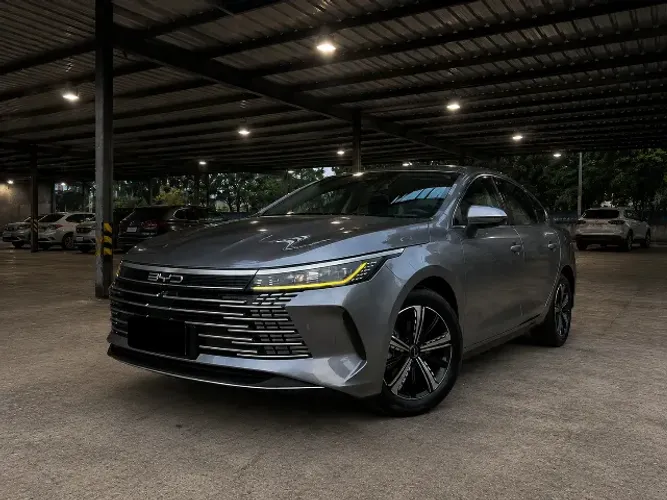 BYD King GS 1.5 16V Híbrido Aut. 2025