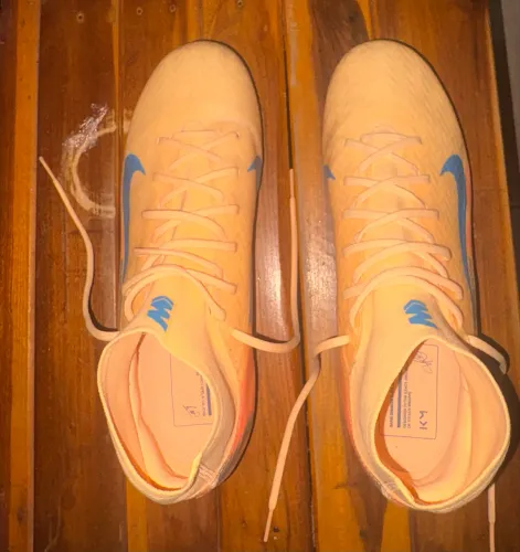 Chuteira NIKE AIRZOOM laranja