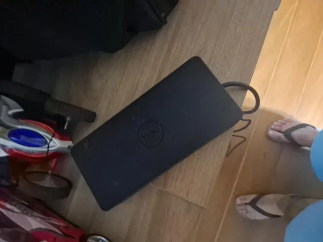 Docking Station Dell D6000 Original USB-C com Defeito