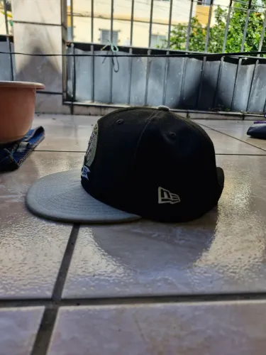 Boné New Era Raiders Salute to Service, edição limitada!!
