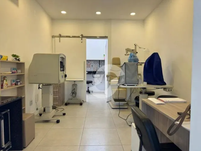 Sala comercial na Região oceânica