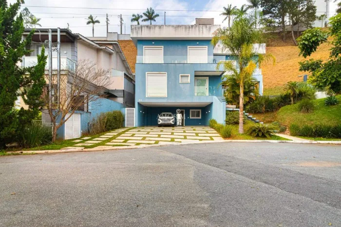 CASA EM CONDOMÍNIO PARA LOCAÇÃO NO RESIDENCIAL VALVILLE I , SOFISTICAÇÃO, MODERNA E ACABAM