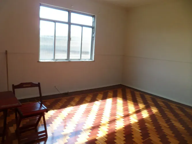 Amplo Imóvel de 100 m² no Centro de Nilópolis  Excelente Localização