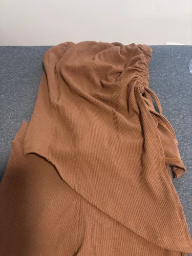 Conjunto de calça e blusa