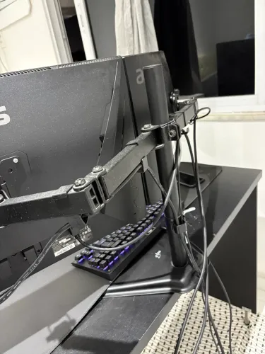 Suporte Articulado de Mesa 2 Monitores