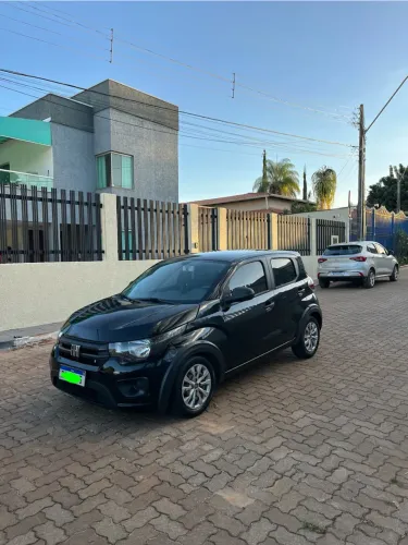 Fiat Mobi Like 1.0 Fire Flex 5P. 2022