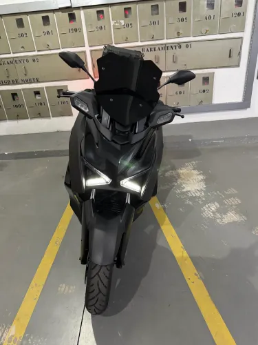 Yamaha Xmax 300 Connected Abs