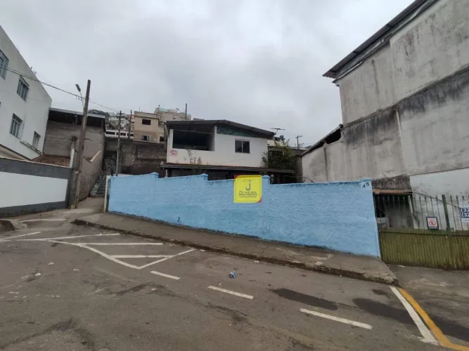 Casa com 3 dormitórios à venda, 129 m² por R$ 495.000 - Santos Dumont - Juiz de Fora/MG.