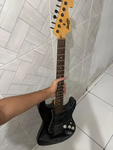 Guitarra Menphis Strato.