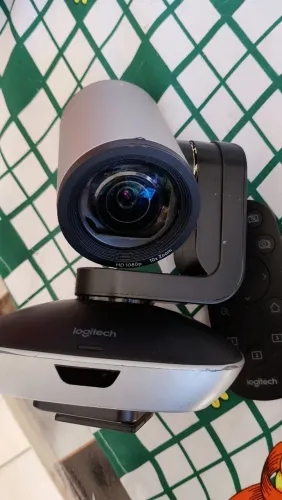 Câmera Vídeo Conferência Web Logitech