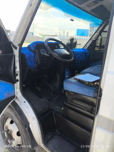 Vendo troco financio cartão de crédito caminhão top já trabalhando mas só vem se tiver int