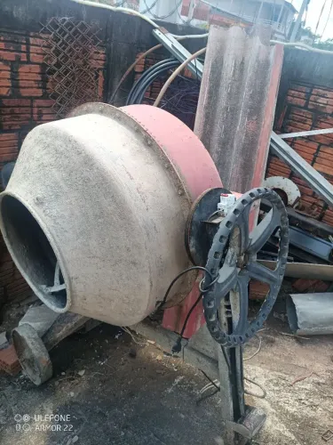Aluga-se 