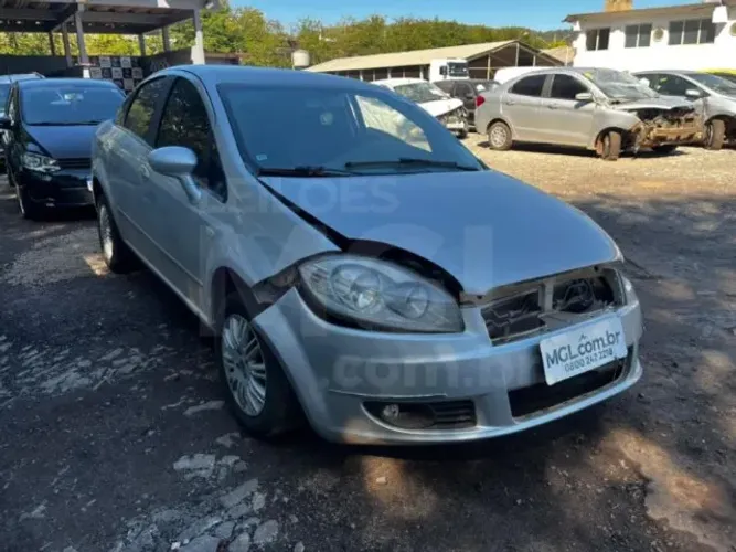 Fiat Linea 1.9/ HLX 1.9/ 1.8 Flex 16V 4P 2009