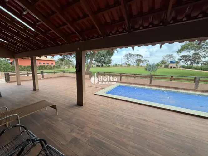 Chácara disponível para venda no bairro Chácaras Eldorado em Uberlândia-MG