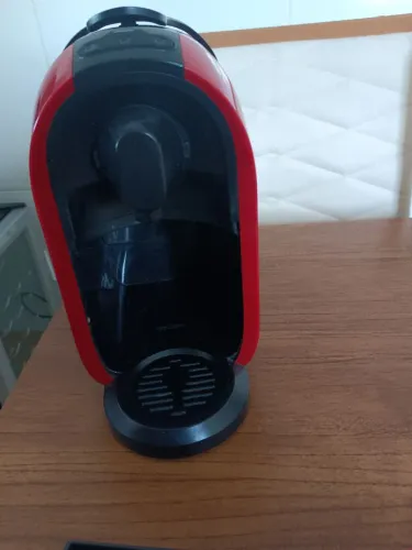 Vendo cafeteira expresso três corações 270 reais