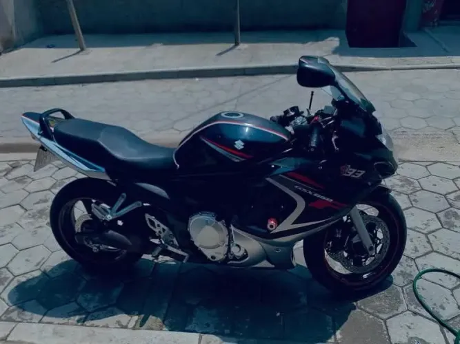 Suzuki GSX 650F 2010 - 49.500 km - Documentação Ok