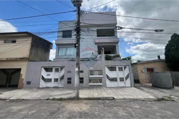PREDIO RESIDENCIAL COM 5 UNIDADES