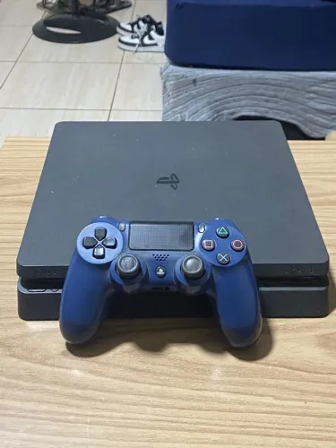 Playstation 4 + Controle e Jogos