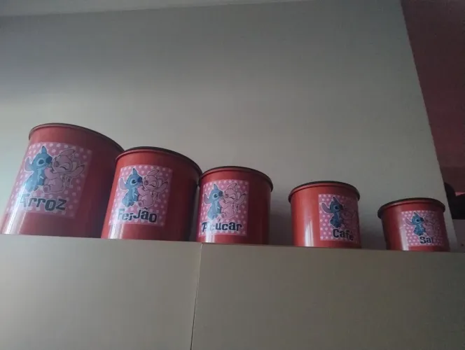 Vendo 100 tudo retirar no laranjeiras não vendo separados valor único