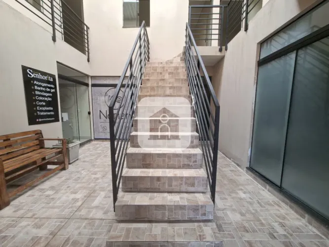 Sala comercial para locação no bairro Saraiva