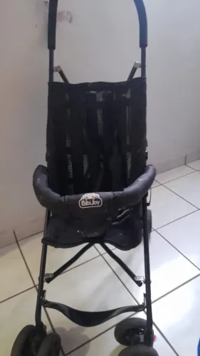 Carrinho de bebê bibi joi 