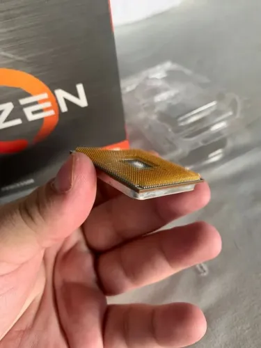 Processador Ryzen 5 2400G - com gráfico integrado
