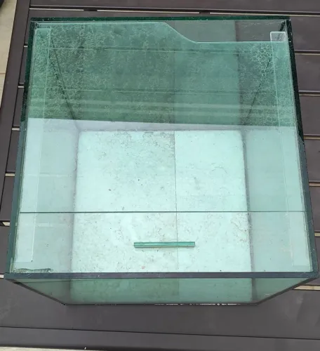 Aquário cubo