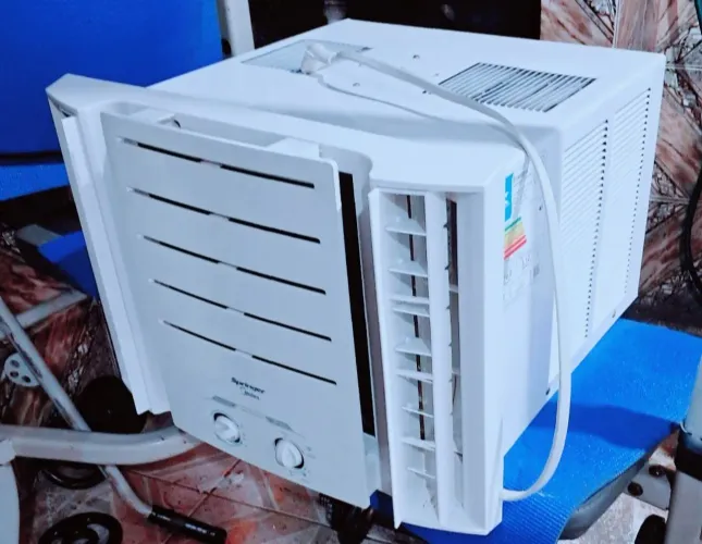 Ar condicionado novo com nota fiscal na garantia comprado na bemol. 10btus/110volts.
