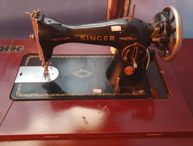 MÁQUINA COSTURA SINGER ANTIGA