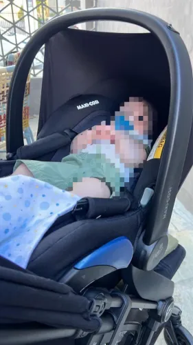 Vendo bebê conforto Maxi-Cosi Citi 2 com base Muito Conservado
