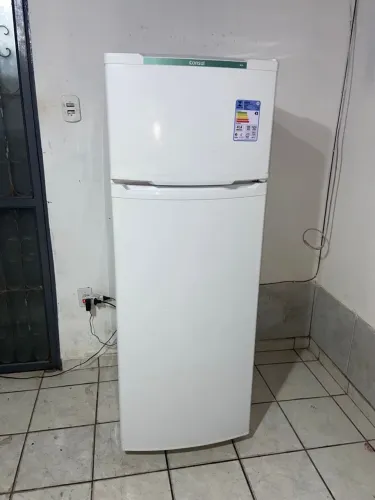 Vendo geladeira consul