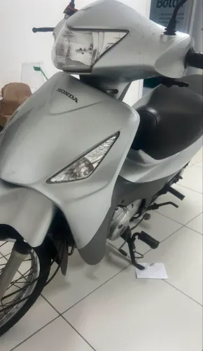 Honda Biz oportunidade pra quem deseja uma moto zerada