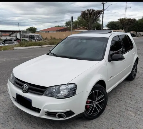 Volkswagen Golf 1.6 MI Total Flex 8V 4P 2012