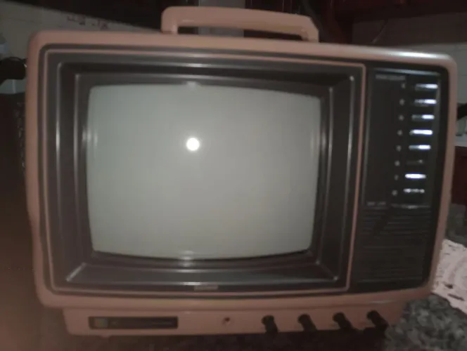 Tv dos anos 70 da marca ?TCL SEMP