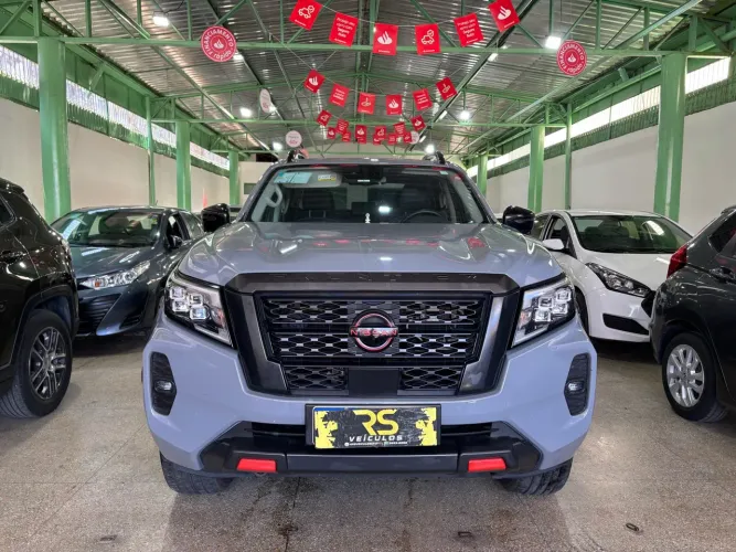 Nissan Frontier Pro4x CD 4X4 2.3 Bi-TB Die. AUT 2024