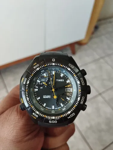 Relógio Timex inteligent quartz.